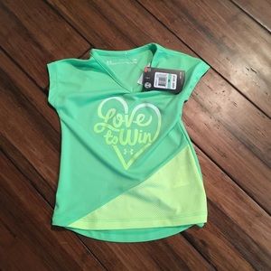 Nwt 18m under Armour shirt